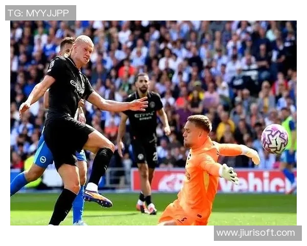 意甲经典对决那不勒斯逆袭曼城上演惊天冷门引发全场狂欢